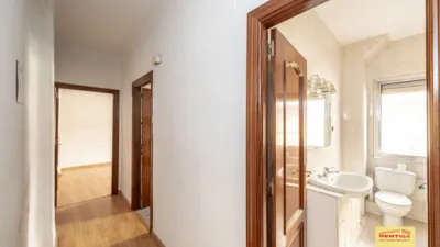 Apartment on Calle de la Virgen de los Reyes, 22 photo 8