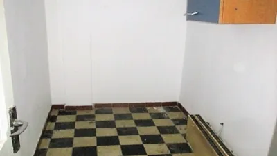 Casa en venta en Avenida del Ejército Español, número 00, Barbastro de 300.000 €