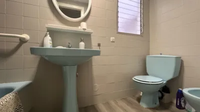 Piso en venta en Calle Maestro Atanasio Garcia Zapater, 1, Benetússer de 189.900 €