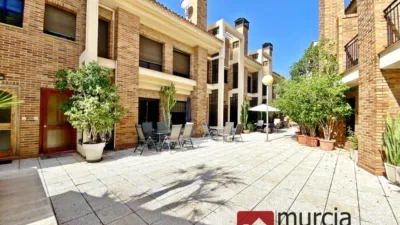 Semi-detached chalet on Calle del Profesor Antonio de Hoyos photo 3