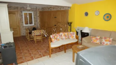 Casa adosada en venta en Calle de San Roque, cerca de Calle de Álvarez de Toledo, Coreses de 110.000 €