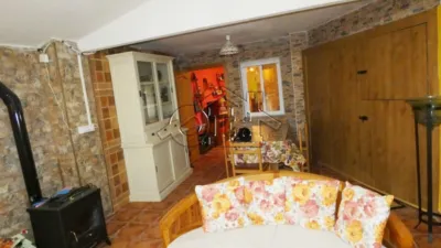Casa adosada en venta en Calle de San Roque, cerca de Calle de Álvarez de Toledo, Coreses de 110.000 €