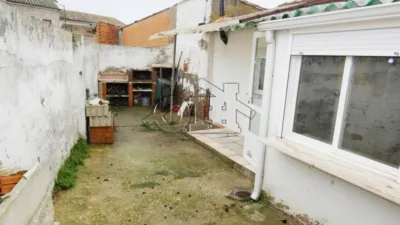 Casa adosada en venta en Calle de San Roque, cerca de Calle de Álvarez de Toledo, Coreses de 110.000 €