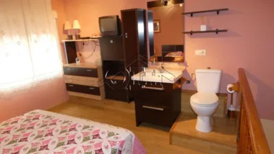 Casa adosada en venta en Calle de San Roque, cerca de Calle de Álvarez de Toledo, Coreses de 110.000 €