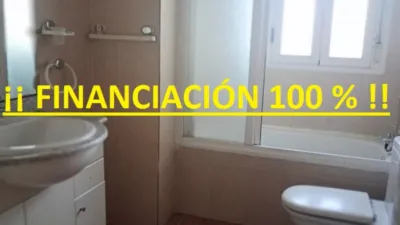 Chalet adosado en venta en Calle de Picos, Recas de 135.000 €