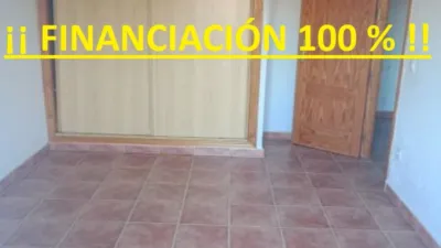 Chalet adosado en venta en Calle de Picos, Recas de 135.000 €