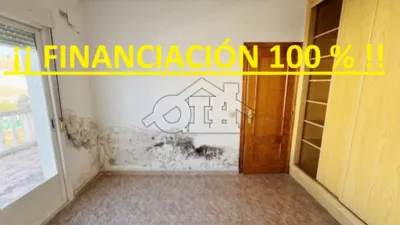 Chalet pareado en venta en Calle Enredo, Santa Olalla de 140.000 €
