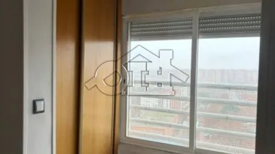 Piso en venta en Travesía de Felipe de Diego, Palomeras Sureste (Distrito Puente de Vallecas. Madrid Capital) de 239.000 €
