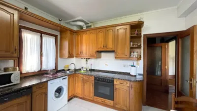 Semi-detached house in Urduliz photo 9