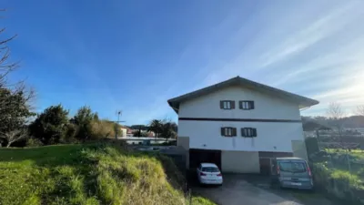 Semi-detached house in Urduliz photo 27