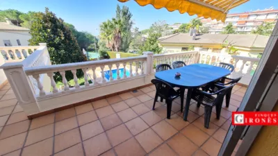 Chalet unifamiliar en venta en Carrer Antonio Machado, Roca Grossa-Serra Brava (Lloret de Mar) de 590.000 €