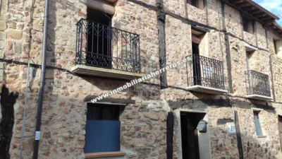 Casa adosada en venta en Lumbreras, El Horcajo (Lumbreras de Cameros) de 145.000 €