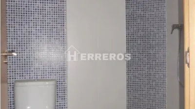 Casa adosada en venta en Calle de la Niabina, Navarrete de 368.000 €