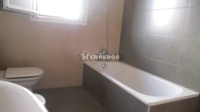 Casa adosada en venta en Calle de la Niabina, Navarrete de 368.000 €
