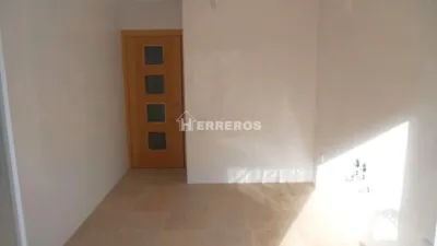 Casa adosada en venta en Calle de la Niabina, Navarrete de 368.000 €