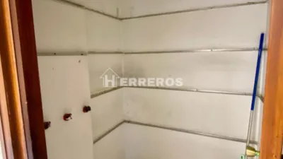Piso en venta en Avenida de la Paz, cerca de Calle de la Duquesa de la Victoria, Residencia (Logroño) de 180.000 €