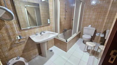 Piso en venta en Avenida de la Paz, cerca de Calle de la Duquesa de la Victoria, Residencia (Logroño) de 199.000 €