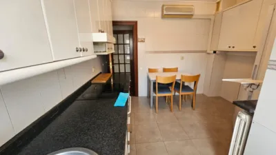 Piso en venta en Avenida de la Paz, cerca de Calle de la Duquesa de la Victoria, Residencia (Logroño) de 199.000 €