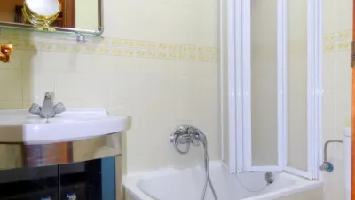 Piso en venta en Calle de Karmelo, Santutxu (Distrito Begoña-Santutxu. Bilbao) de 385.000 €