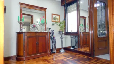 Apartment on Calle Torre Gorostitzaga photo 3