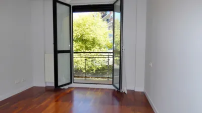 Apartment on Marcelino Menéndez y Pelayo Street photo 36