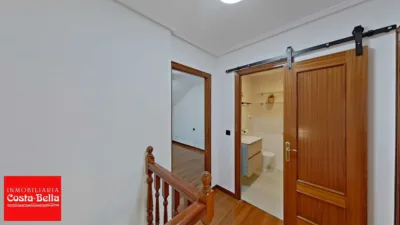 Duplex on Juan José Ruano Street, 1 photo 26