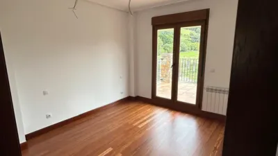 Chalet adosado en venta en Calle Montealegre, Sámano (Castro Urdiales) de 290.000 €