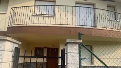 Chalet adosado en venta en Calle Montealegre, Sámano (Castro Urdiales) de 290.000 €