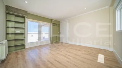 Ático en venta en Carrer de la Florista, 39, cerca de Carrer de les Alqueríes de Bellver, Benicalap (Distrito Benicalap. València Capital) de 405.000 €
