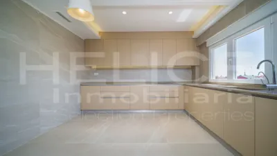 Ático en venta en Carrer de la Florista, 39, cerca de Carrer de les Alqueríes de Bellver, Benicalap (Distrito Benicalap. València Capital) de 405.000 €