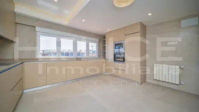 Ático en venta en Carrer de la Florista, 39, cerca de Carrer de les Alqueríes de Bellver, Benicalap (Distrito Benicalap. València Capital) de 405.000 €