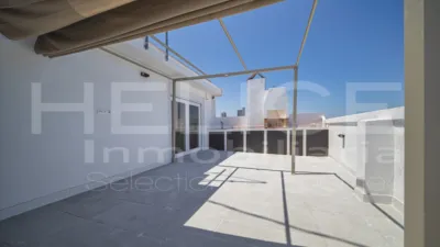 Ático en venta en Carrer de la Florista, 39, cerca de Carrer de les Alqueríes de Bellver, Benicalap (Distrito Benicalap. València Capital) de 405.000 €