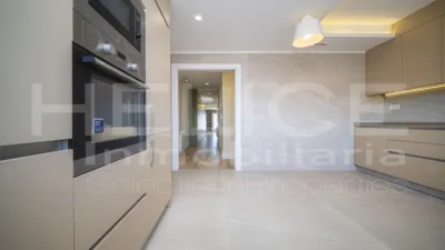 Ático en venta en Carrer de la Florista, 39, cerca de Carrer de les Alqueríes de Bellver, Benicalap (Distrito Benicalap. València Capital) de 405.000 €