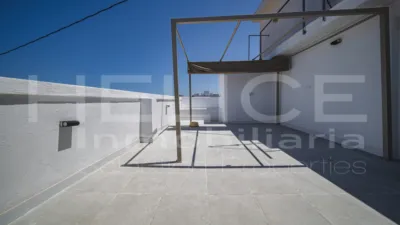 Ático en venta en Carrer de la Florista, 39, cerca de Carrer de les Alqueríes de Bellver, Benicalap (Distrito Benicalap. València Capital) de 405.000 €