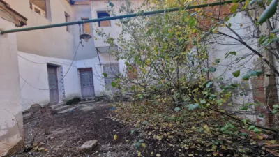 Single-family home on Calle de la Virgen photo 2