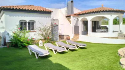 Casa en venta en Avinguda de la Llibertat, Nucli Urbà (Mont-roig del Camp) de 385.000 €