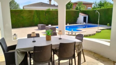 Casa en venta en Avinguda de la Llibertat, Nucli Urbà (Mont-roig del Camp) de 385.000 €