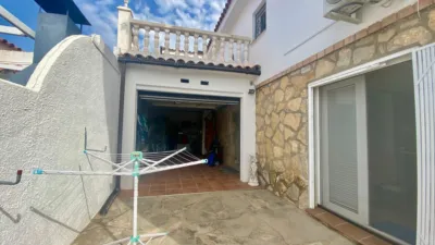 Chalet en venta en Carrer dels Pensaments, Platja de Mont-roig (Mont-roig del Camp) de 280.000 €