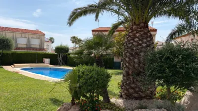 Casa en venta en Avinguda del Doctor Gil Vernet, 44, Miami Platja (Mont-roig del Camp) de 270.000 €