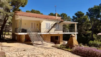 Chalet in Carrer dels Bolets photo 2