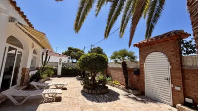 Single-family chalet in Miami Platja photo 6