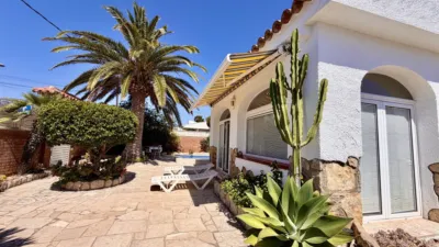Single-family chalet in Miami Platja photo 11