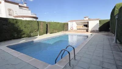 Detached house on Carrer de Gran Canària photo 33