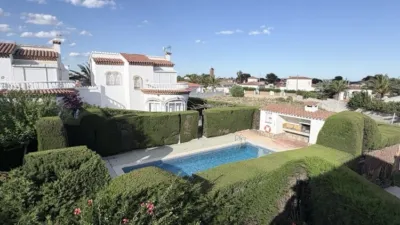 Detached house on Carrer de Gran Canària photo 25