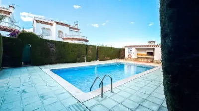 Detached house on Carrer de Gran Canària photo 4
