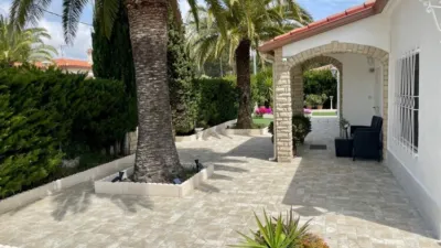 Single-family chalet in Platja de Mont-roig photo 2