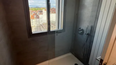 Piso en alquiler en Calle del Marqués de Santa Cruz, Centro (Oviedo) de 1.600 €<span>/mes</span>