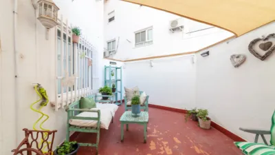 Apartment on Roig de Corella Street photo 2