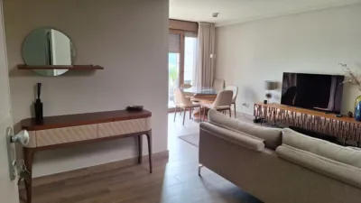 Duplex in Carrer La Haya photo 2
