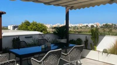 Duplex in Carrer La Haya photo 14